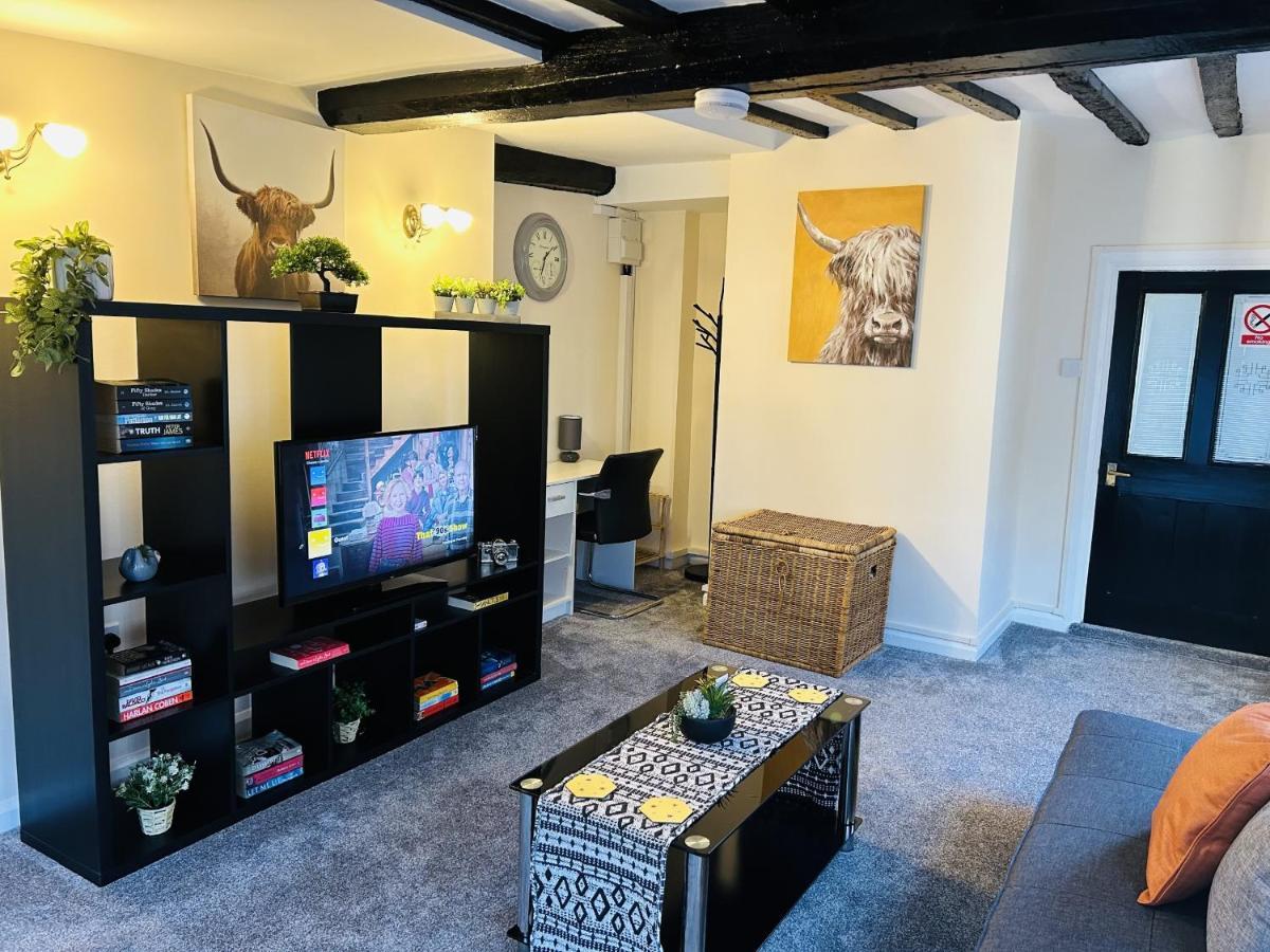 Colchester Central City East Bay Apartment ภายนอก รูปภาพ