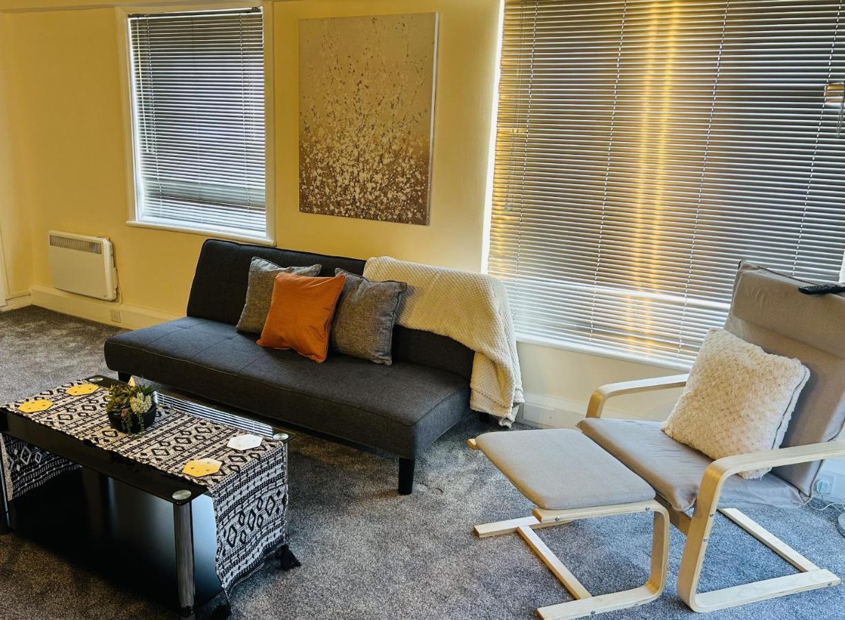 Colchester Central City East Bay Apartment ภายนอก รูปภาพ
